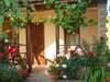 hotel_img